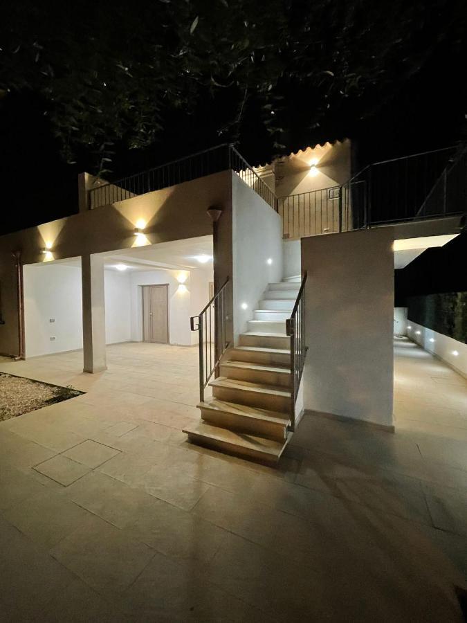 Chrisso Rooms Affittacamere سان تيودورو المظهر الخارجي الصورة