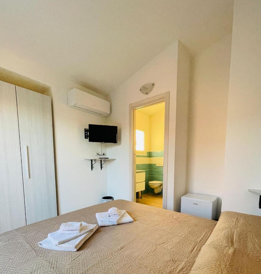 Chrisso Rooms Affittacamere سان تيودورو المظهر الخارجي الصورة